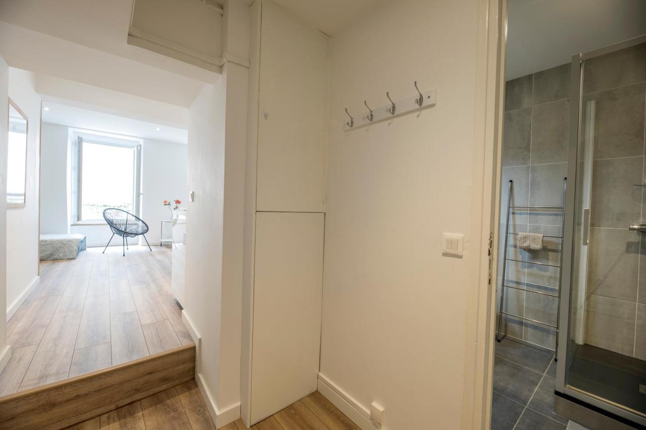 Quartier Du Chateau, Superbe Appartement Avec Parking Pau Exterior foto